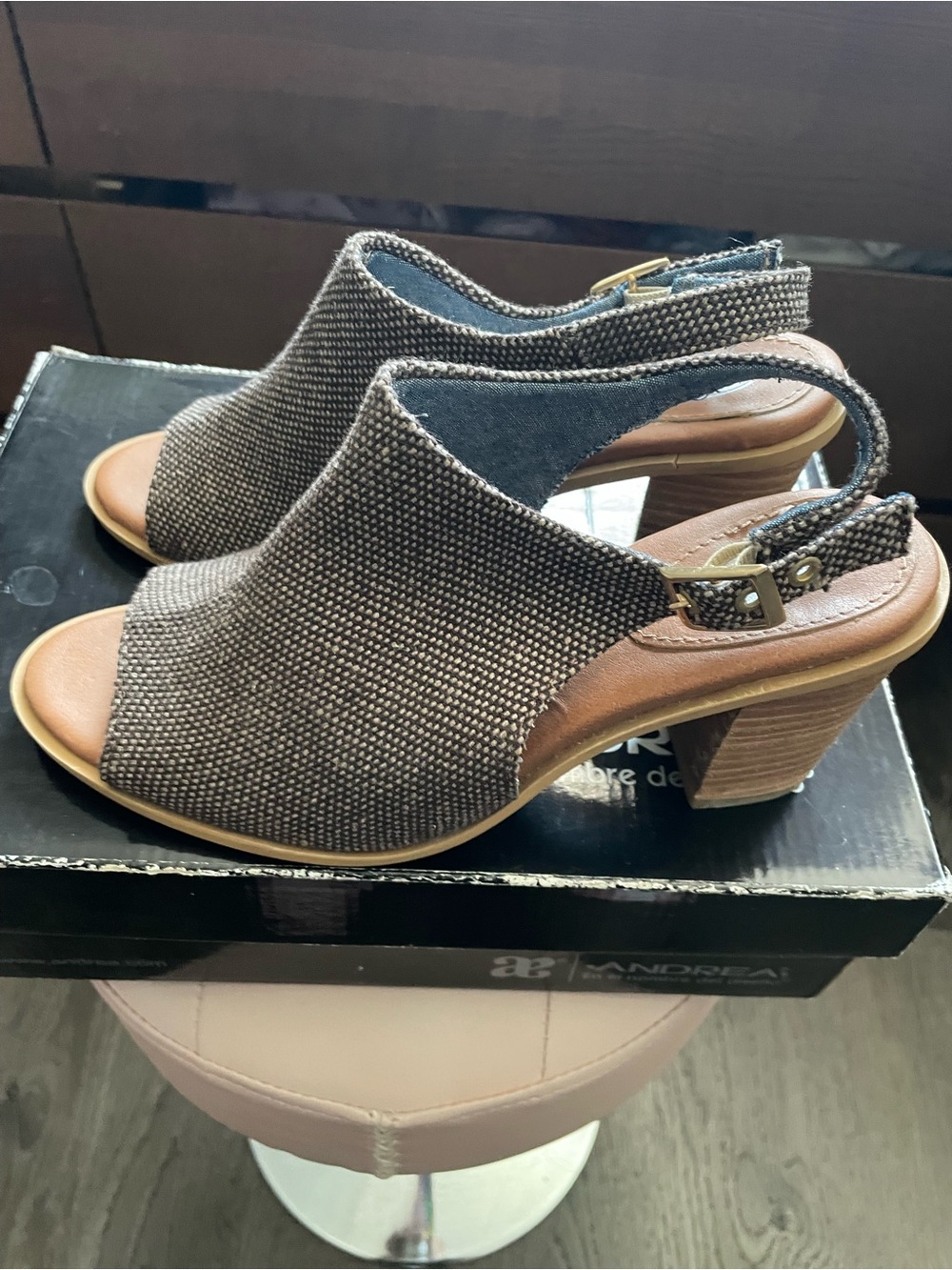 Dr. Scholl's Brown Textured Open-Toe Slingback Block Heels